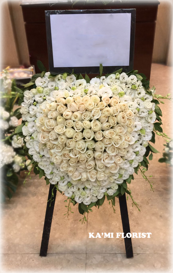 item id : mfu-62 item name: description : [心形花圈]